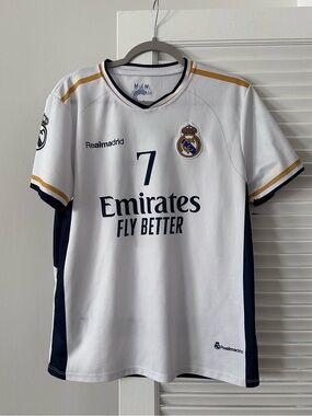 Real Madrid Vini Jr. #7 Home Jersey — Size M